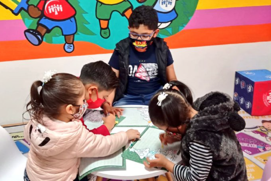 Contamos con una ludoteca y un consultorio de terapia infantil